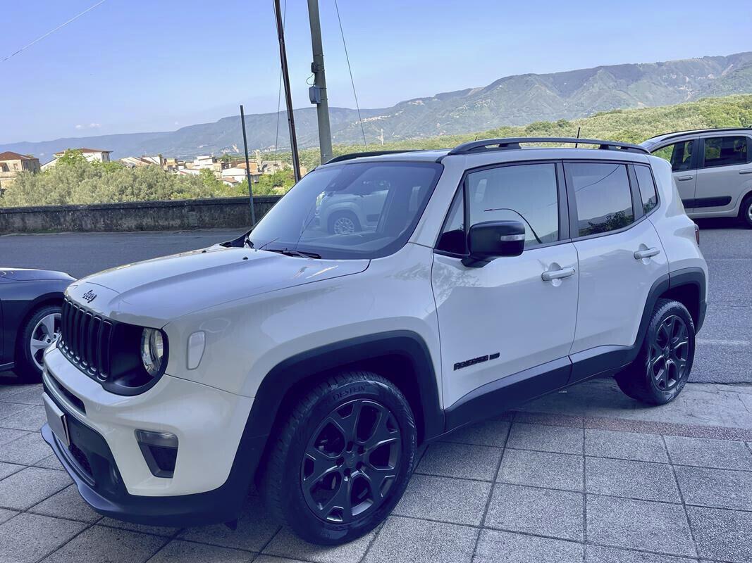 Jeep Renegade 1.6 Mjt 130 CV 80th Anniversary "Navi - Retrocamera - cerchi da 18°- pack black - vetri privacy - Interni specifici 80TH Anniversary in tessuto Premium"