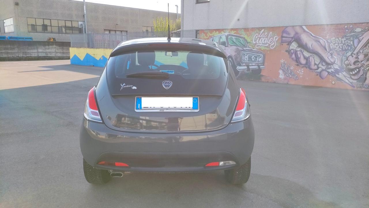 Lancia Ypsilon 1.2 69 CV 5 porte GPL Ecochic Gold NEOPATENTATI - 2015