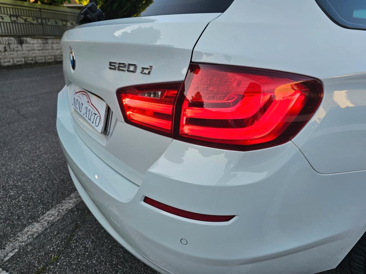Bmw 520d 184cv Touring Futura*Pelle*Navi*Tetto*Pdc*19*
