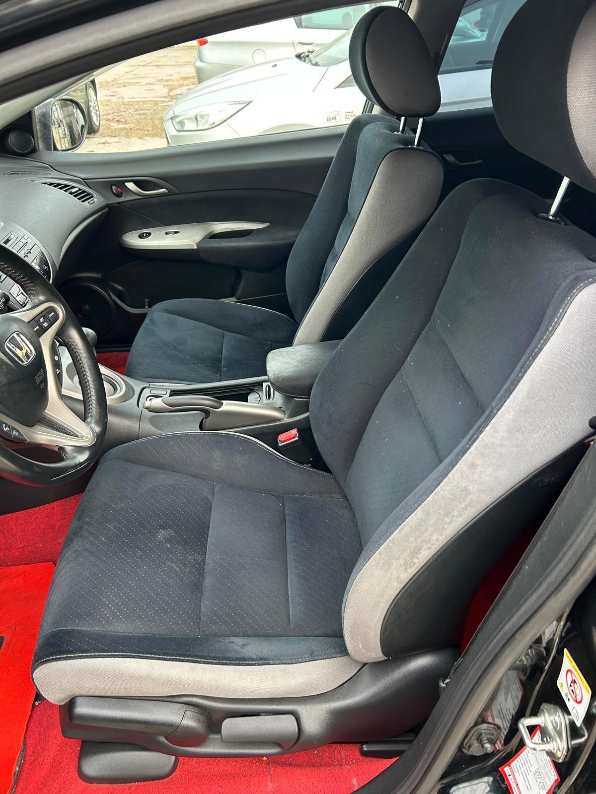 Honda Civic 1.8 i-VTEC 5p. Executive i-P