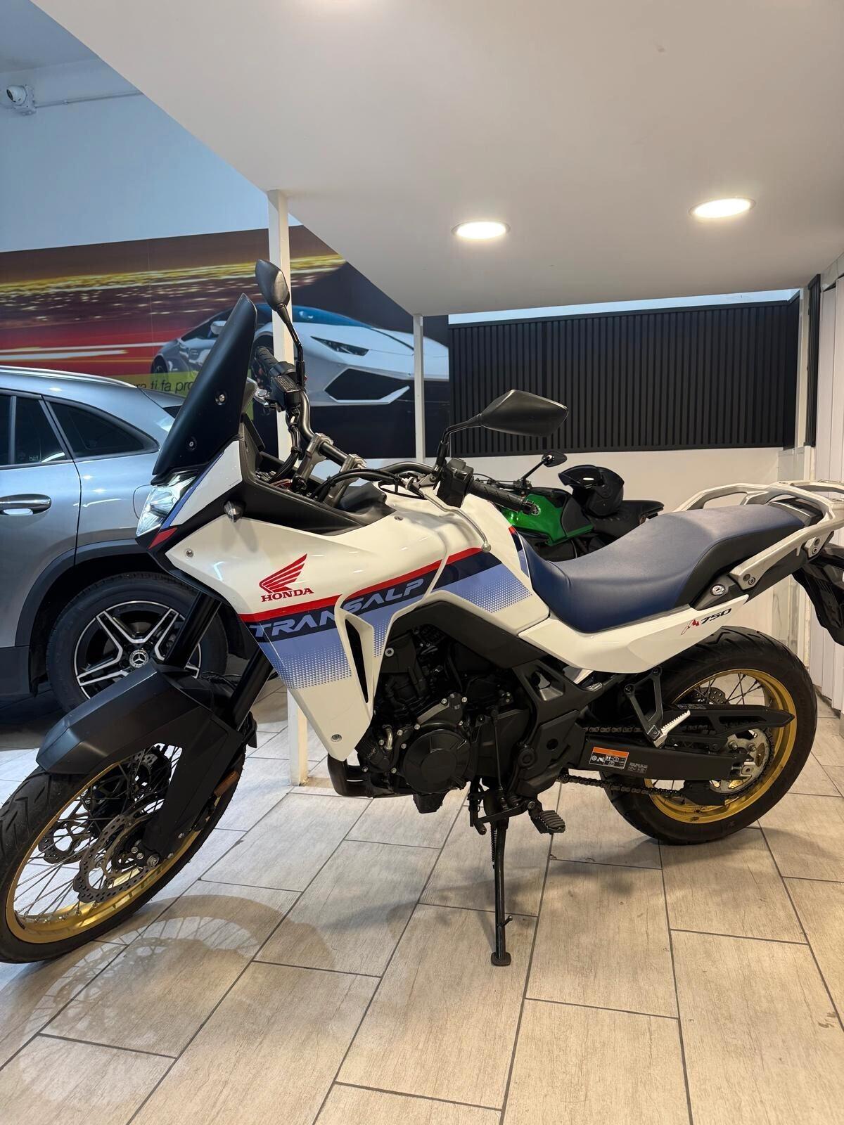 Honda Transalp 750 XL SPORT