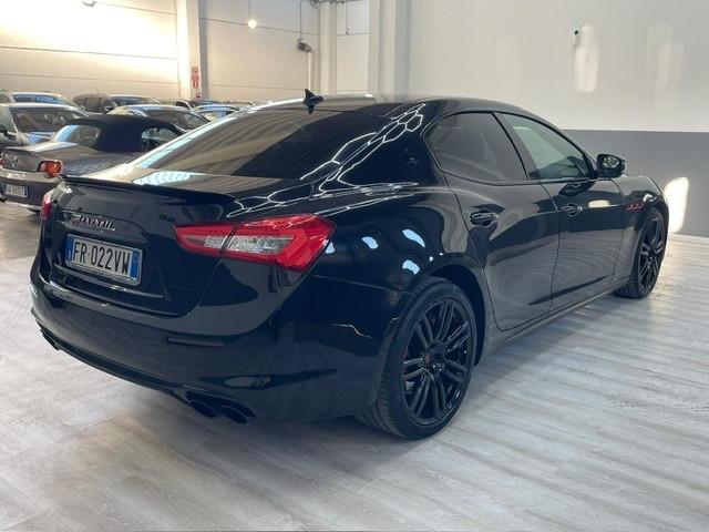 Maserati Ghibli V6 Diesel 275 CV Nerissimo Edition