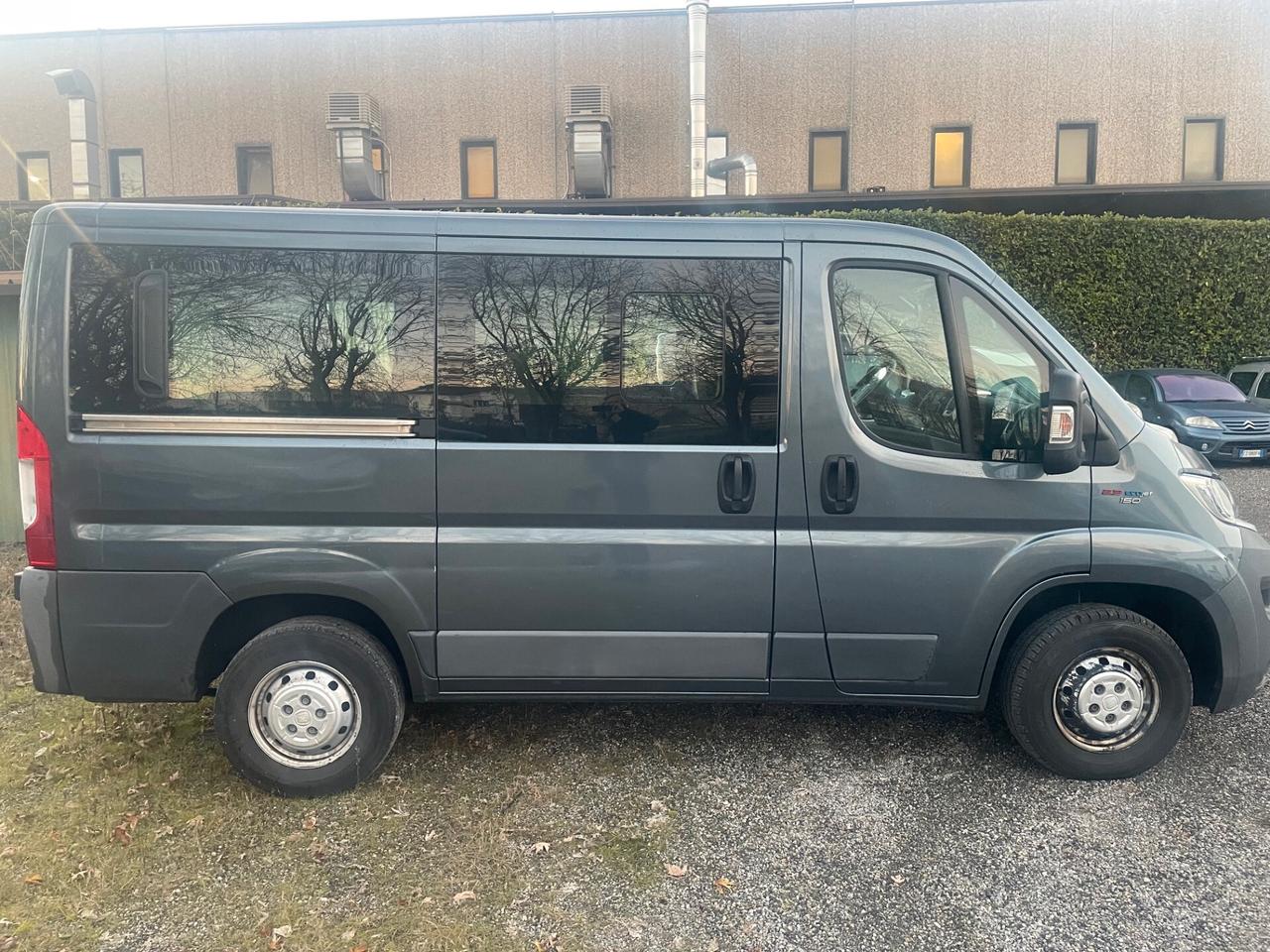 Fiat Ducato 2.3 Tdi 9 Posti a/c post navy retrocamera freschissimo!!!!