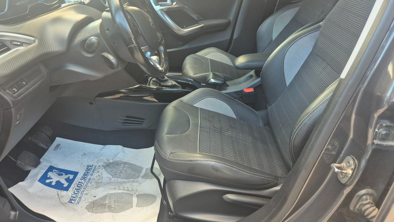 Peugeot 2008 BlueHDi 100 S&S Allure