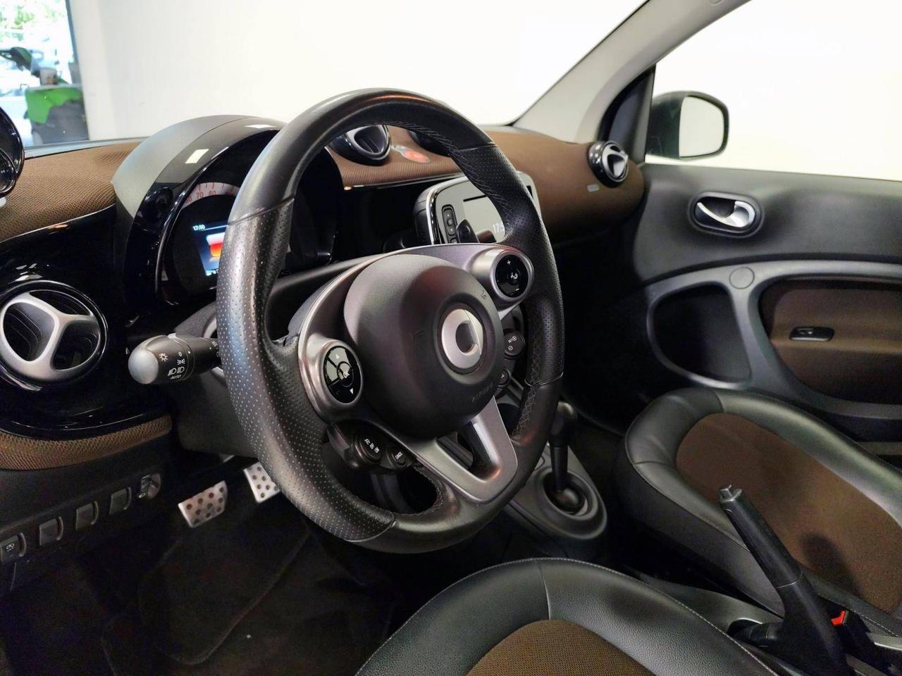 Smart Fortwo Cabrio 0.9 Suitegrey 90cv