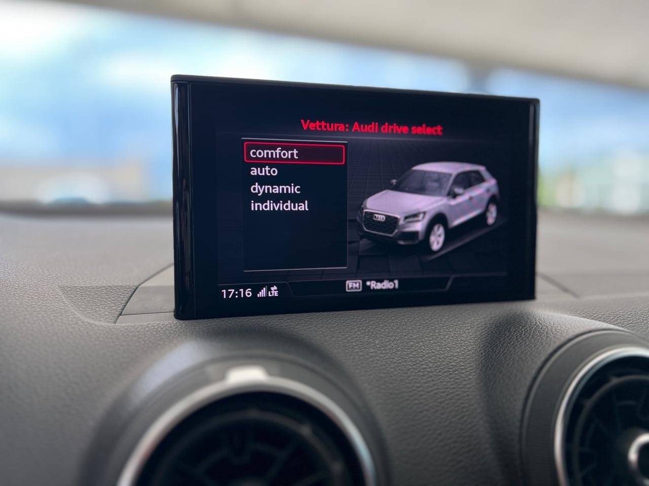Audi Q2 30 TDI S tronic