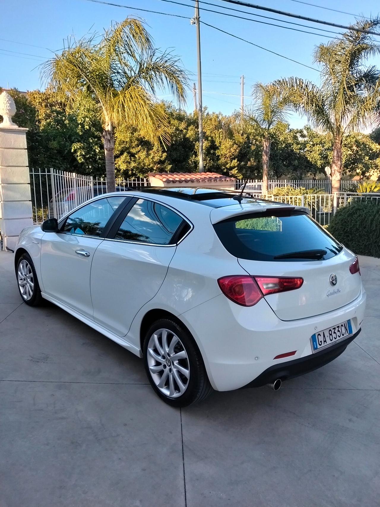 Alfa Romeo Giulietta 1.6 JTDm-2 105 CV Distinctive