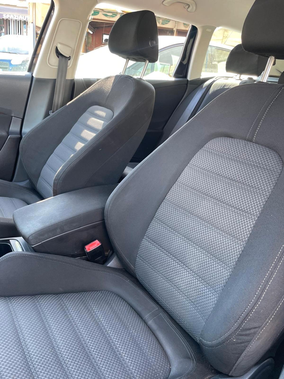 VOLKSWAGEN PASSAT 2,0 DIESEL "CAMBIO AUTOMATICO"