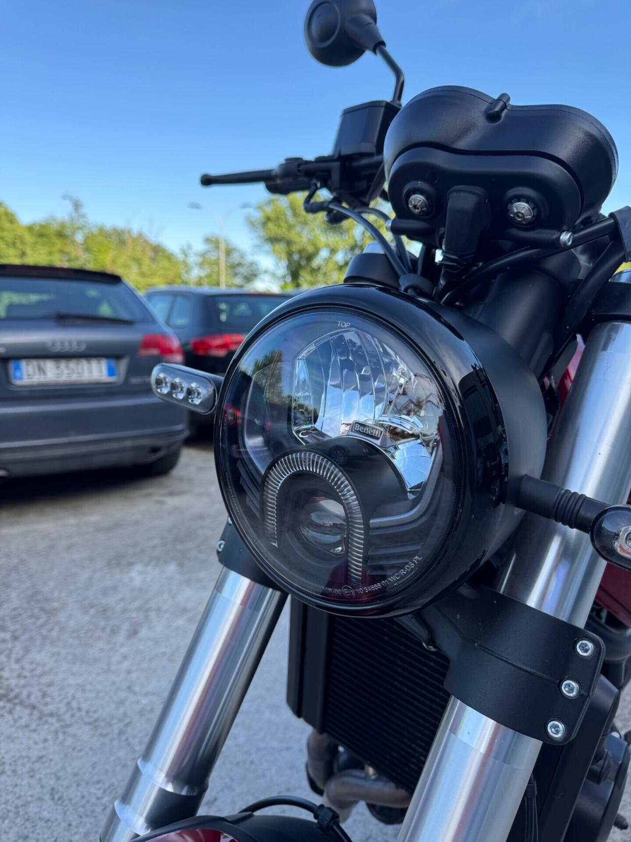 Benelli Leoncino 500 TRAIL