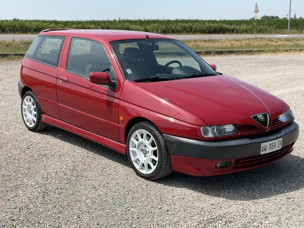 Alfa Romeo 145 2.0i 16V Twin Spark cat Quadrifoglio