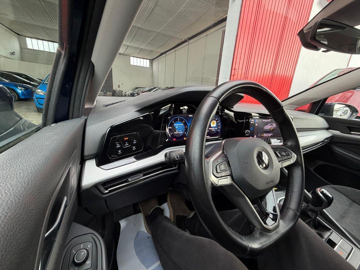 VOLKSWAGEN - Golf - Variant 2.0 TDI SCR Style