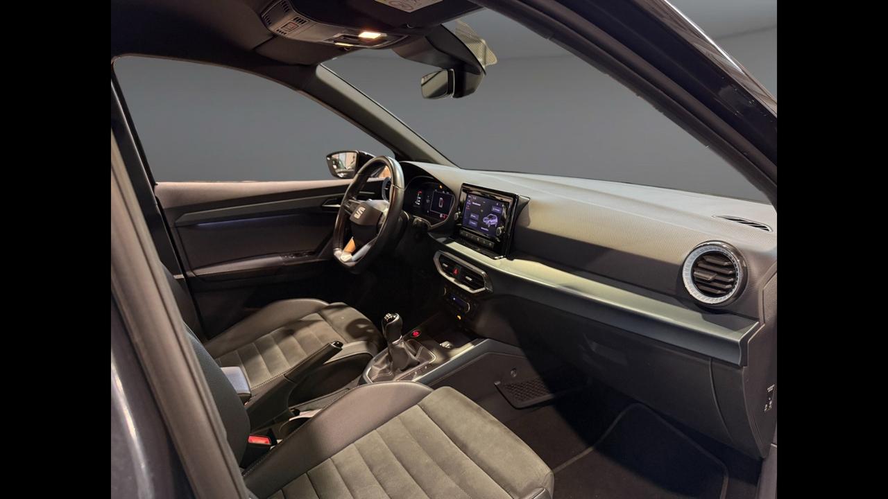 SEAT Arona 2022 - Arona 1.0 ecotsi Xperience 110cv