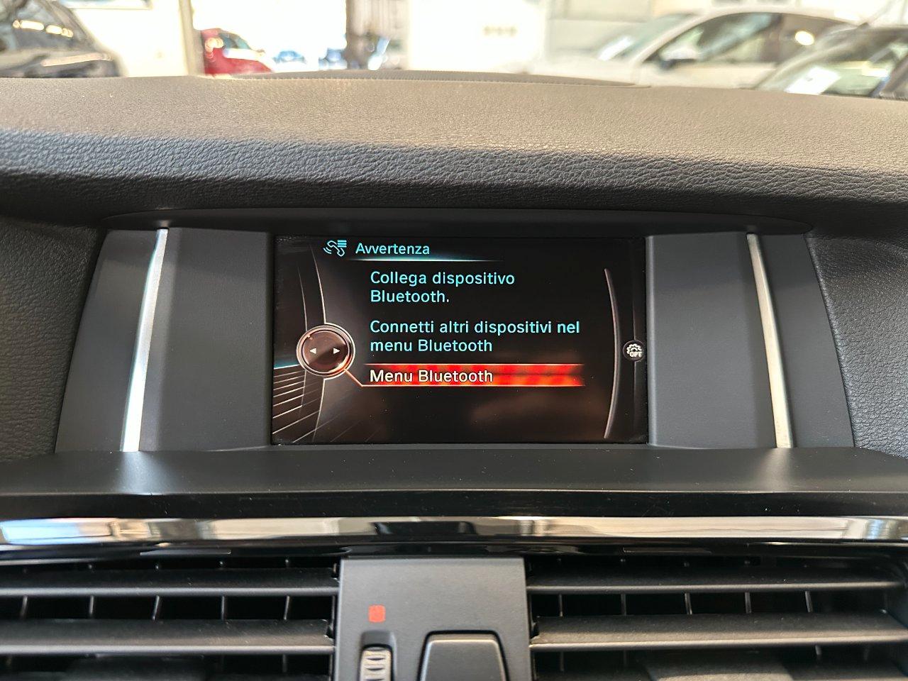 BMW X3 xdrive20d xLine - 18" - Navi - Keyless