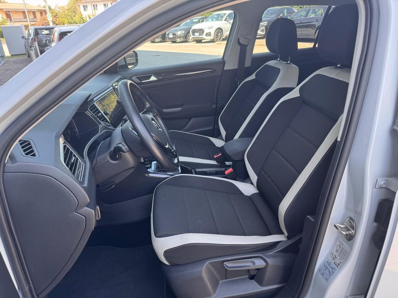 VOLKSWAGEN T-ROC 2.0 TDI ADVANCED DSG