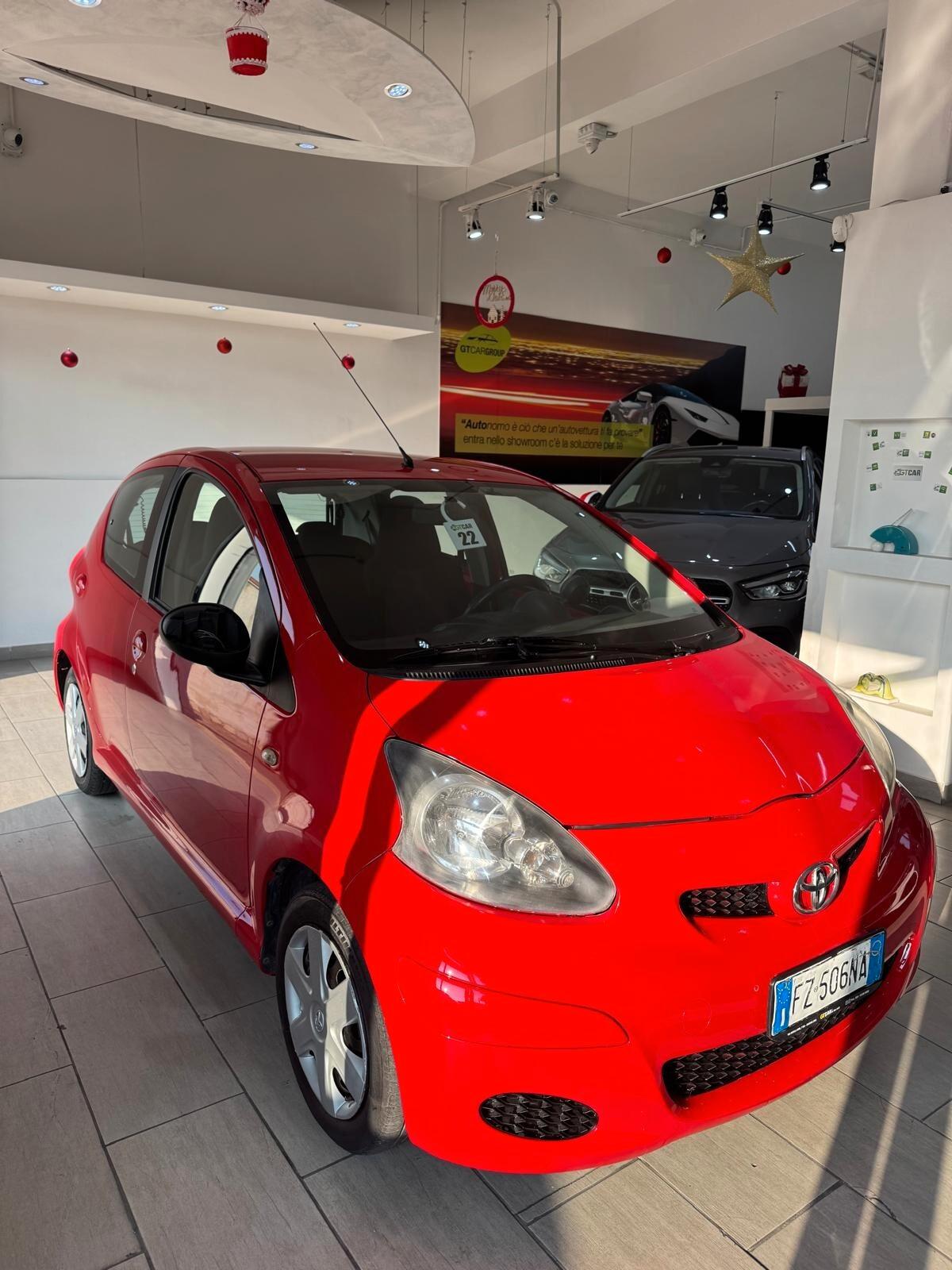 Toyota Aygo 1.0 12V VVT-i 5 porte Now Connect