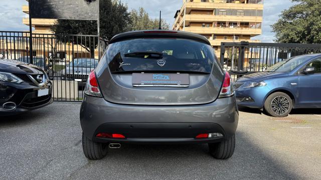 LANCIA Ypsilon 1.0 FIREFLY S&S HYBRID GOLD*24M.G.*CARPLAY*LED*TEL