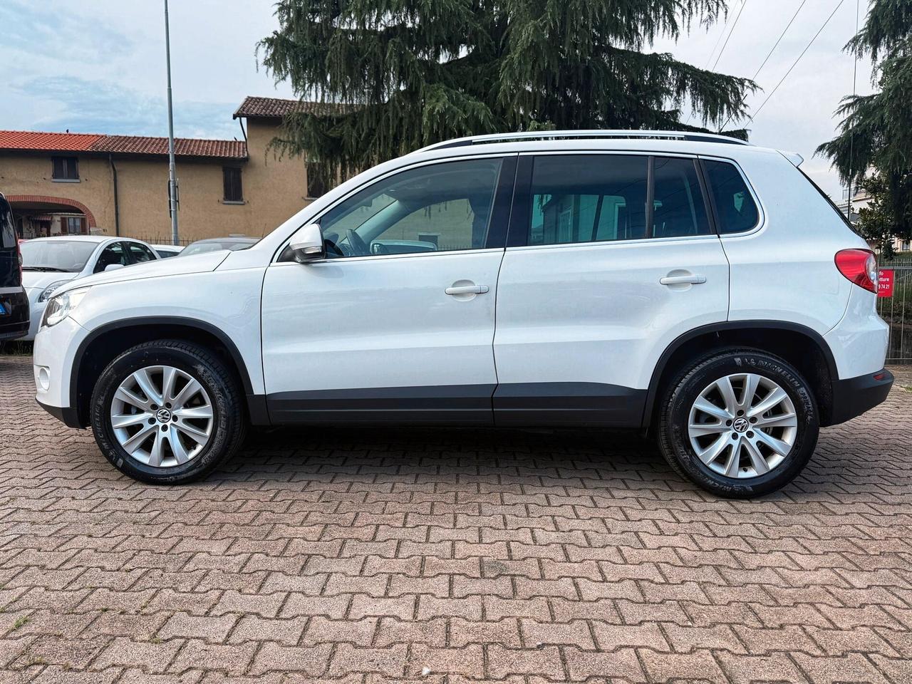 Volkswagen Tiguan 2.0 TDI DPF 4MOTION DSG Sport & Style