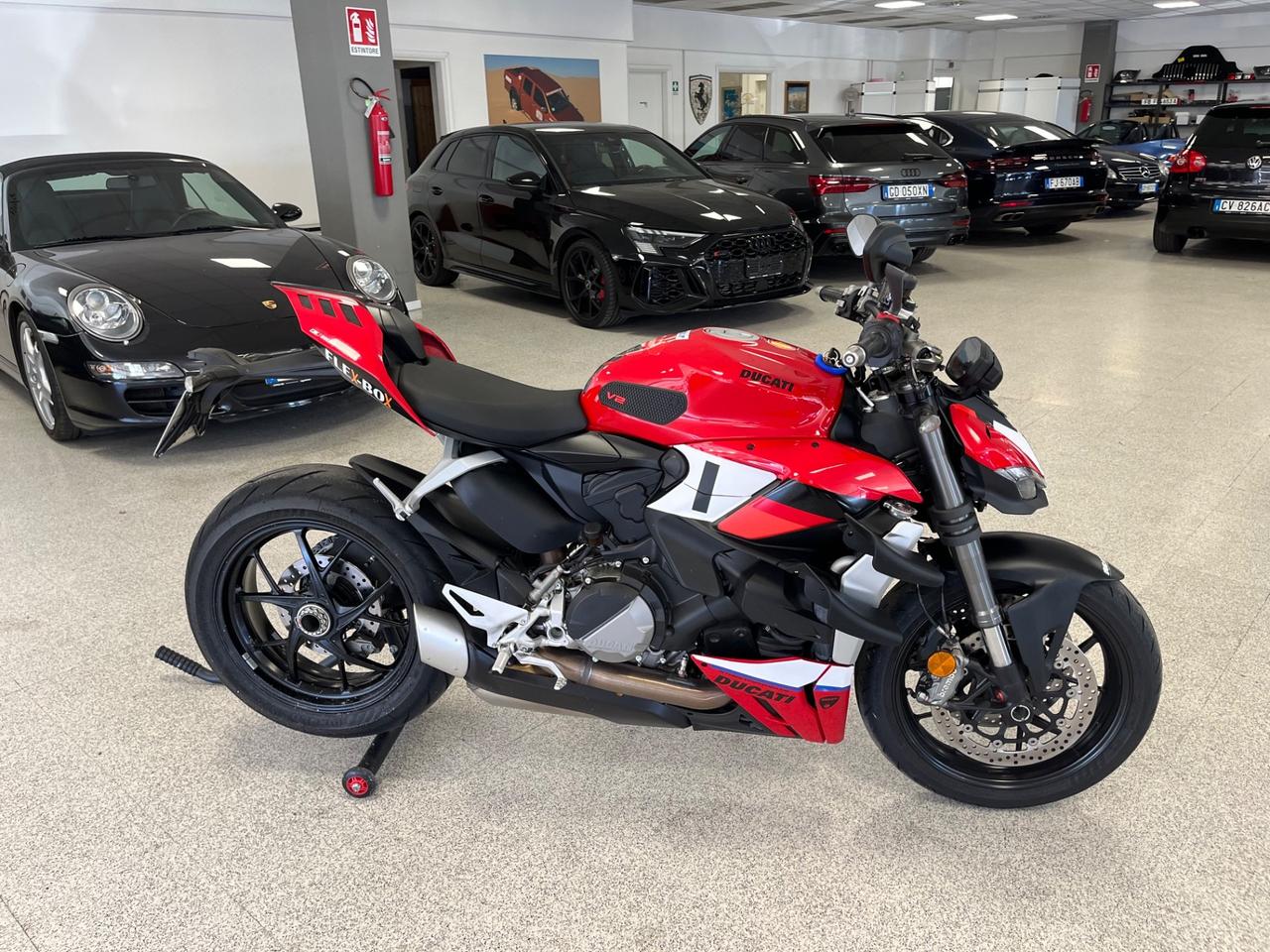 Ducati Streetfighter V2 Desmo