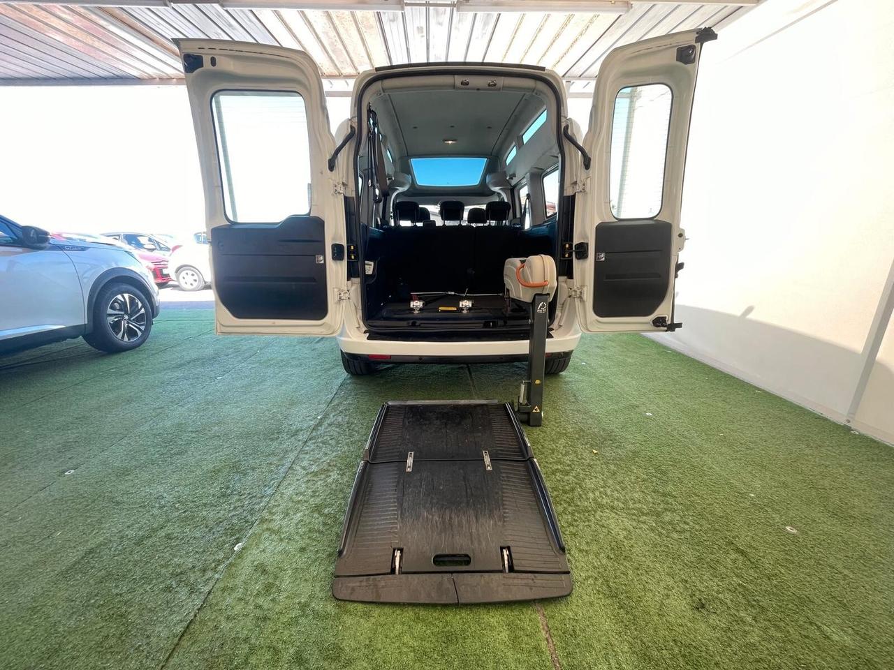 FIAT DOBLO' 1.6 MULTIJET 120CV TRASPORTO DISABILI
