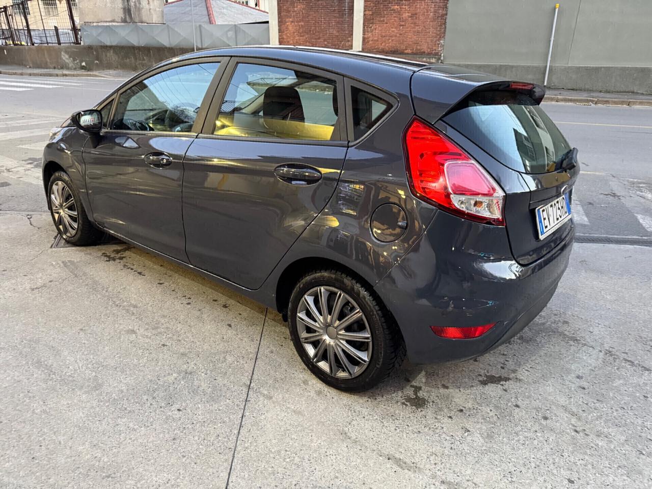 FORD FIESTA 1.0 NEOPATENTATI KM 86 MILA !!