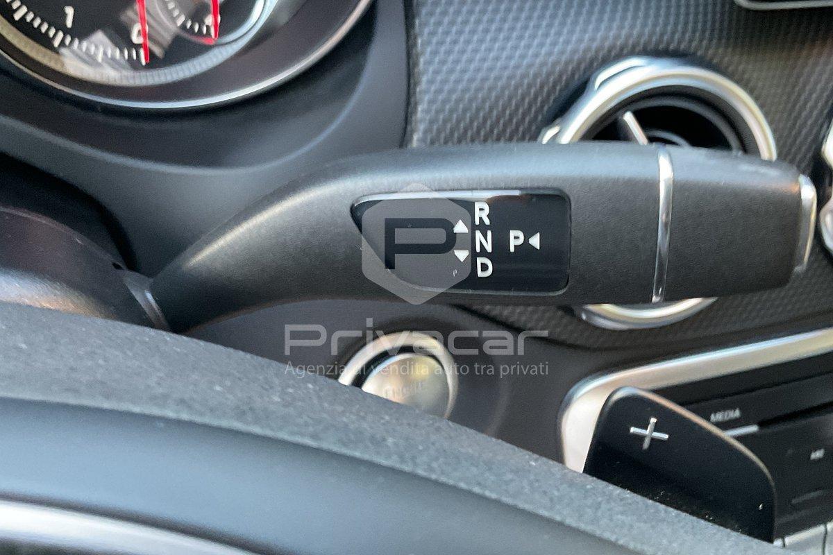 MERCEDES GLA 200 Premium