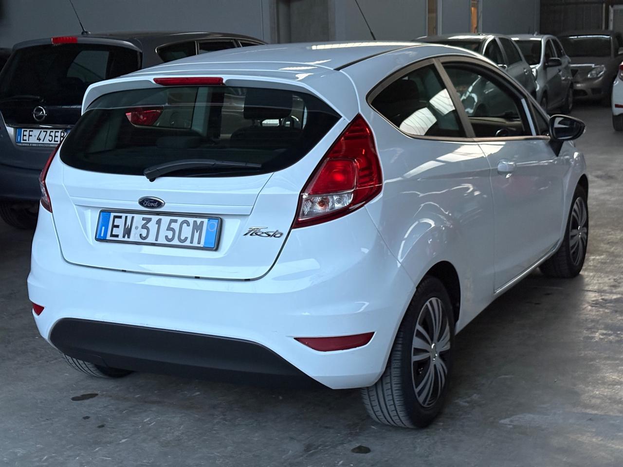 Ford Fiesta 1.2 60CV 5 porte Titanium