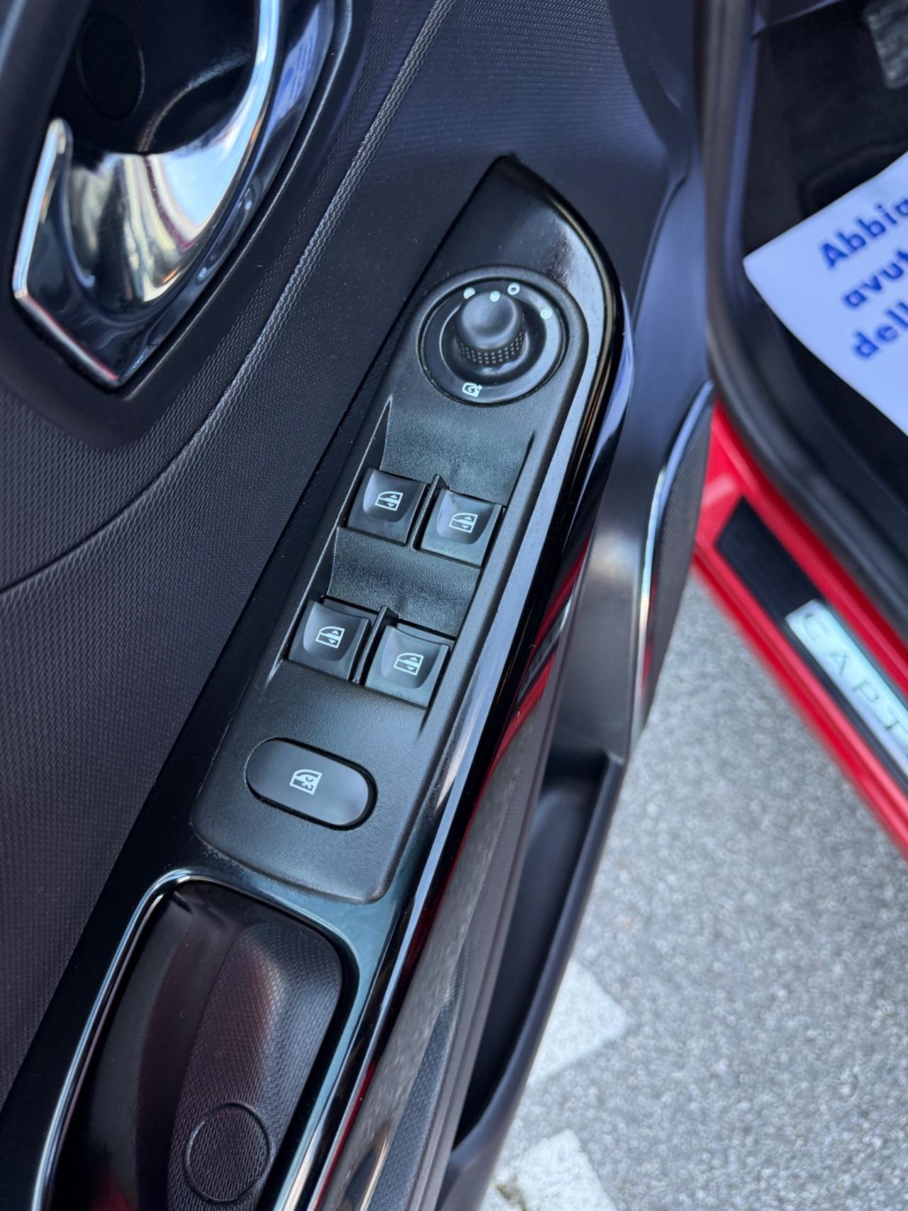 Renault Captur TCe 12V 90 CV Energy Intens