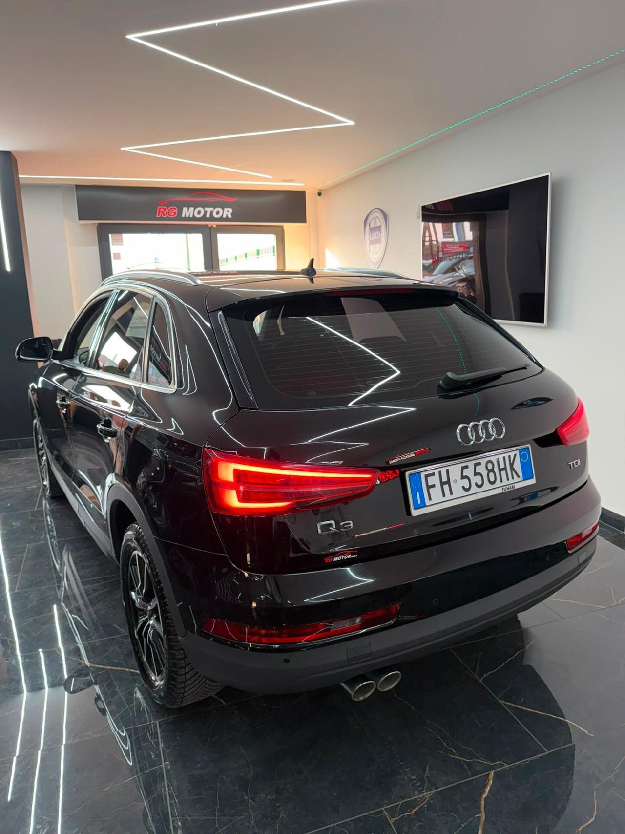 Audi Q3 2.0 TDI 120 CV S tronic Sport