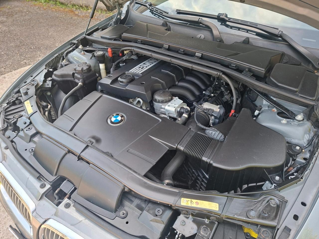 BMW 320i coupé E92 170 cv