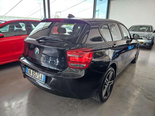 BMW 118 Serie 1 F/20-21 2011 118d 5p Sport
