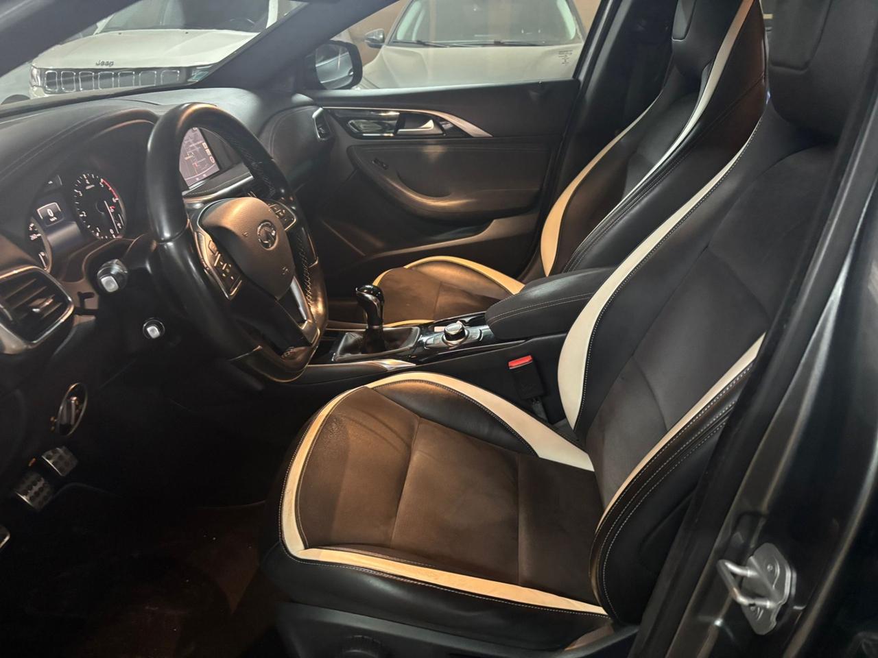 Infiniti Q30 1.5 diesel Sport