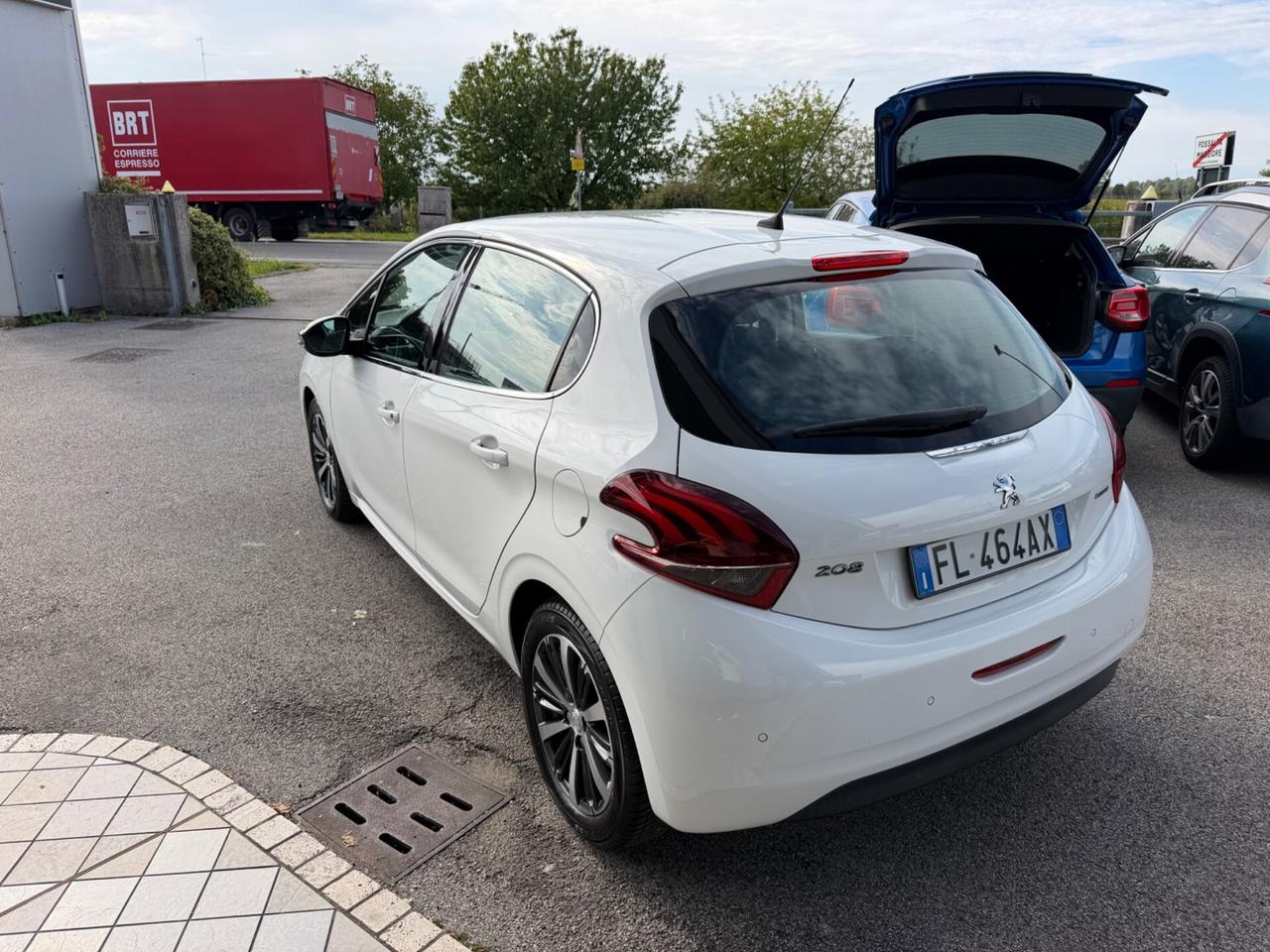 Peugeot 208 1.2 benzina Neopatentati