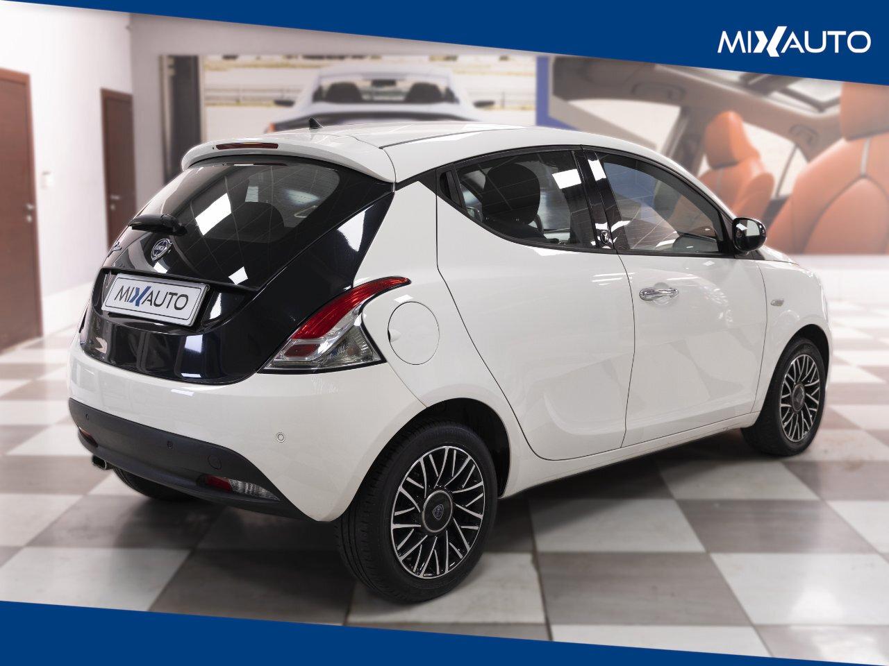 Lancia Ypsilon 1.2 Gold 30th 69CV EU6