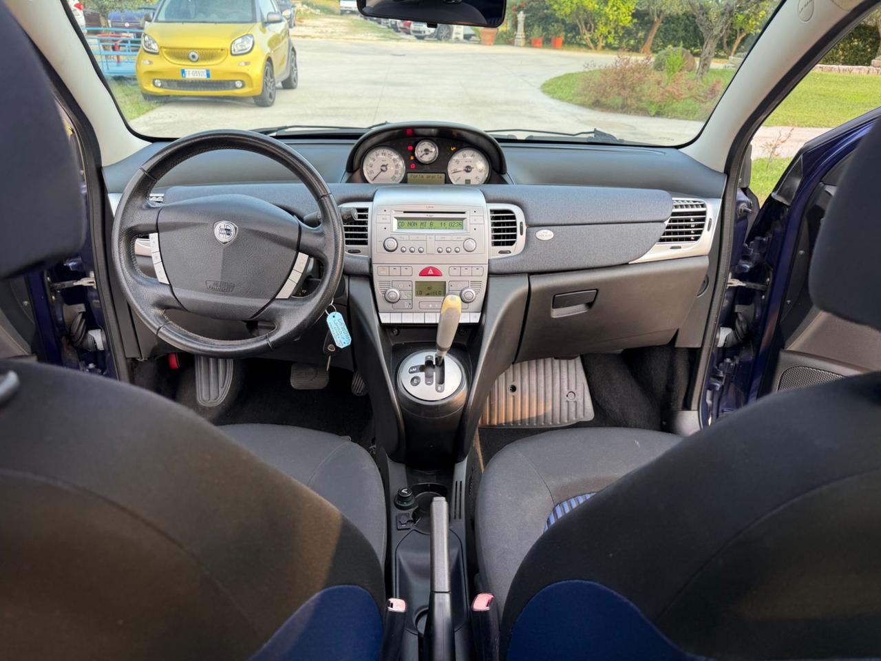 Lancia Ypsilon 1.4 16V Platino