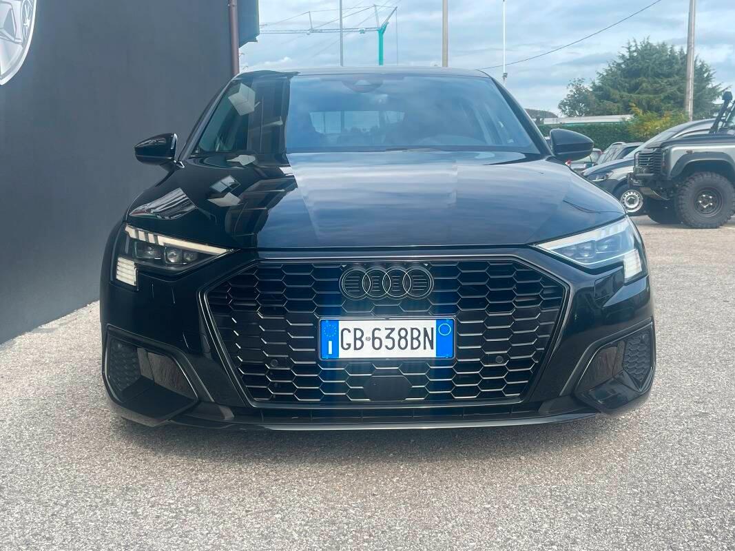 Audi A3 Sportback 35 1.5 tfsi mhev s-tronic MATRIX 18''