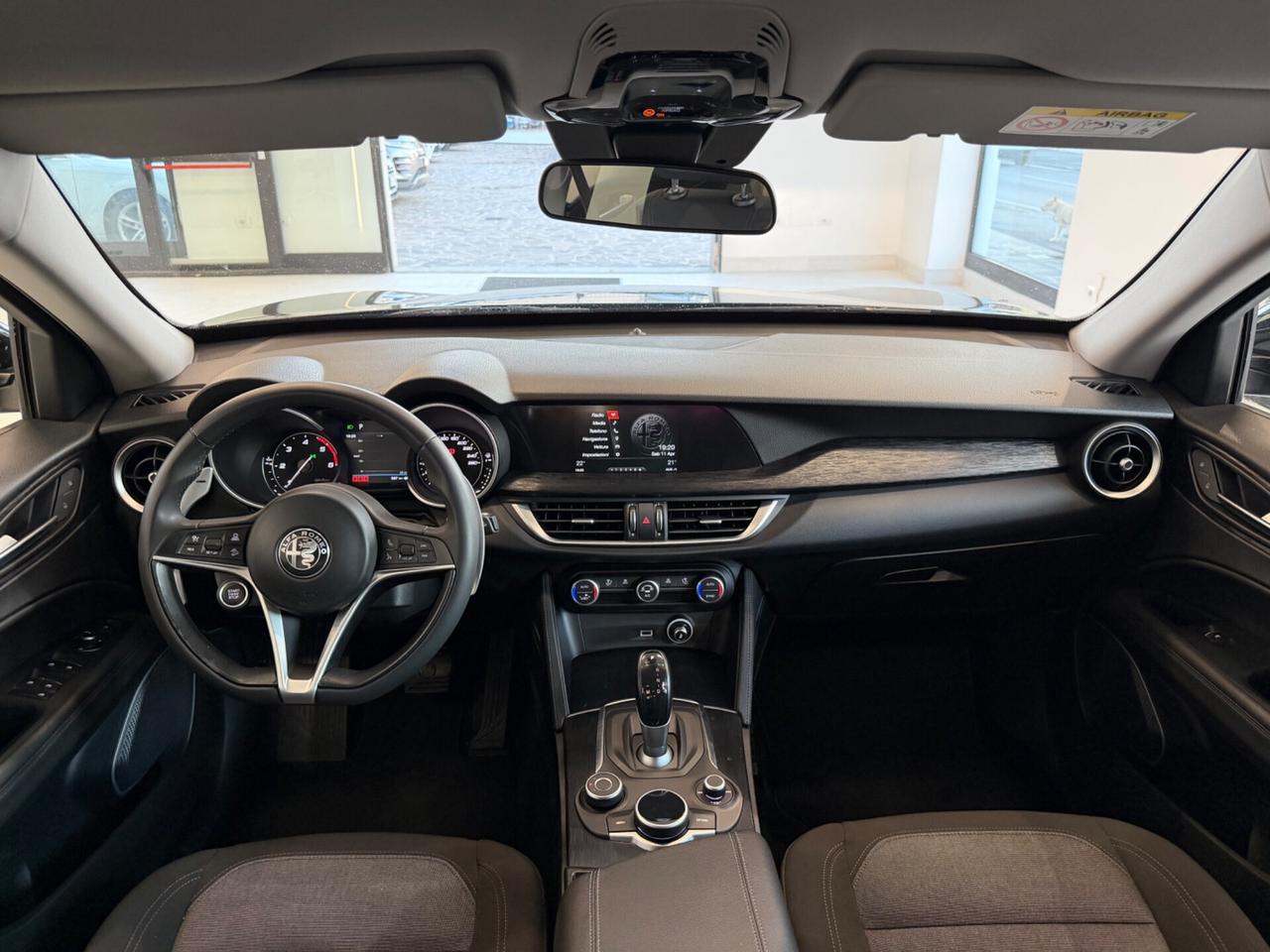 Alfa Romeo Stelvio 2.2 160 CV AT8 Business