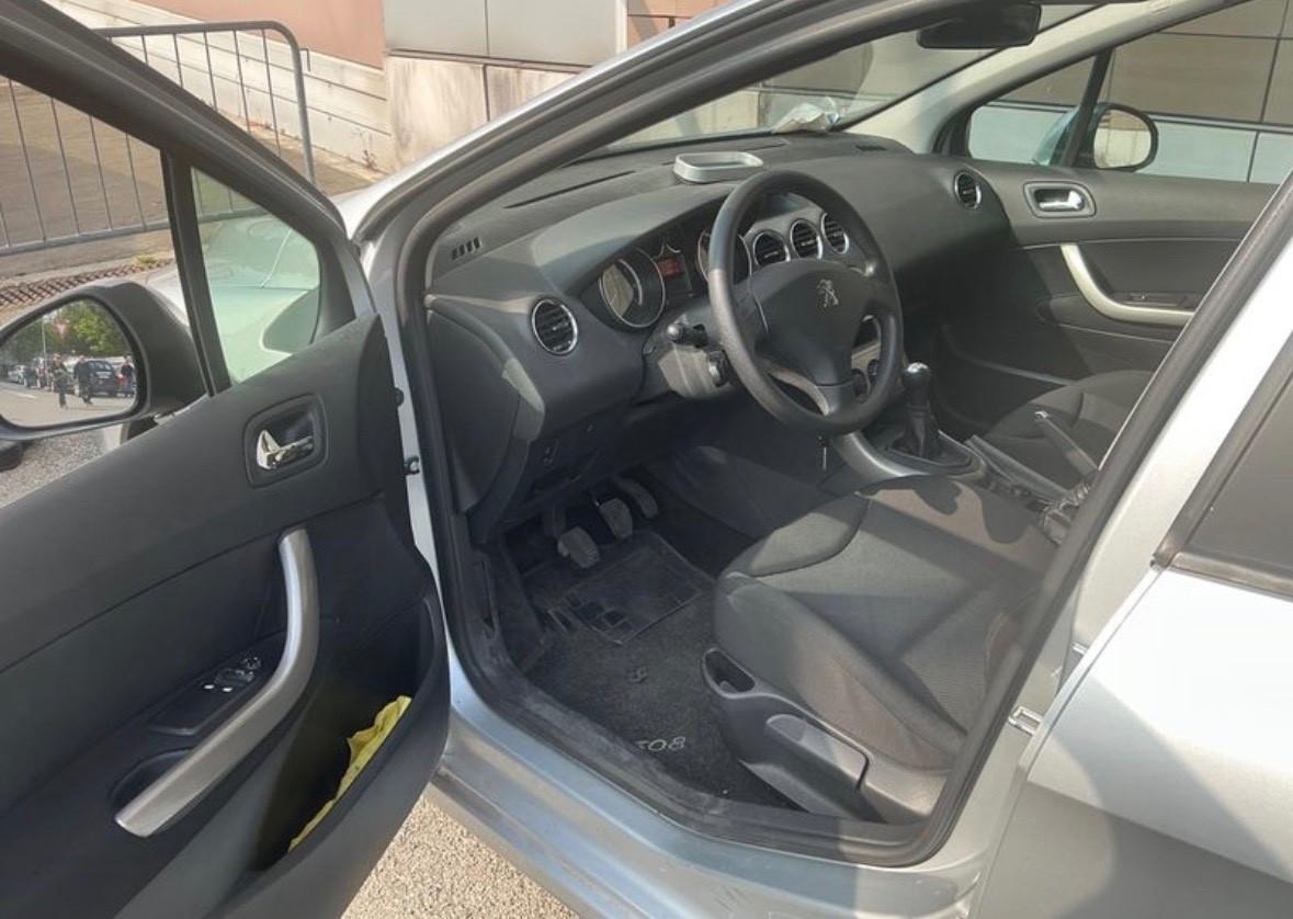 Peugeot 308 1.4 VTi 98CV SW Access