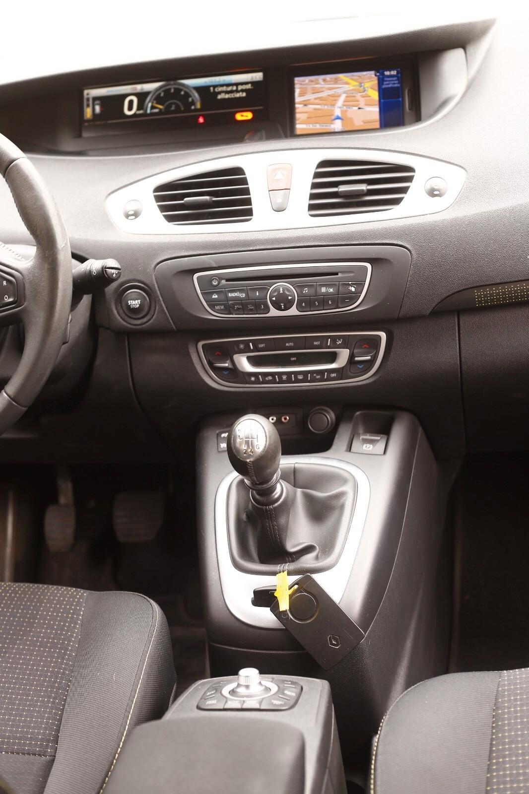 Renault Scenic Scénic X-Mod 1.9 dCi 130CV Luxe