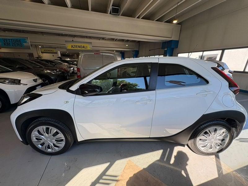 Toyota Aygo X 1.0B (72 CV) Active