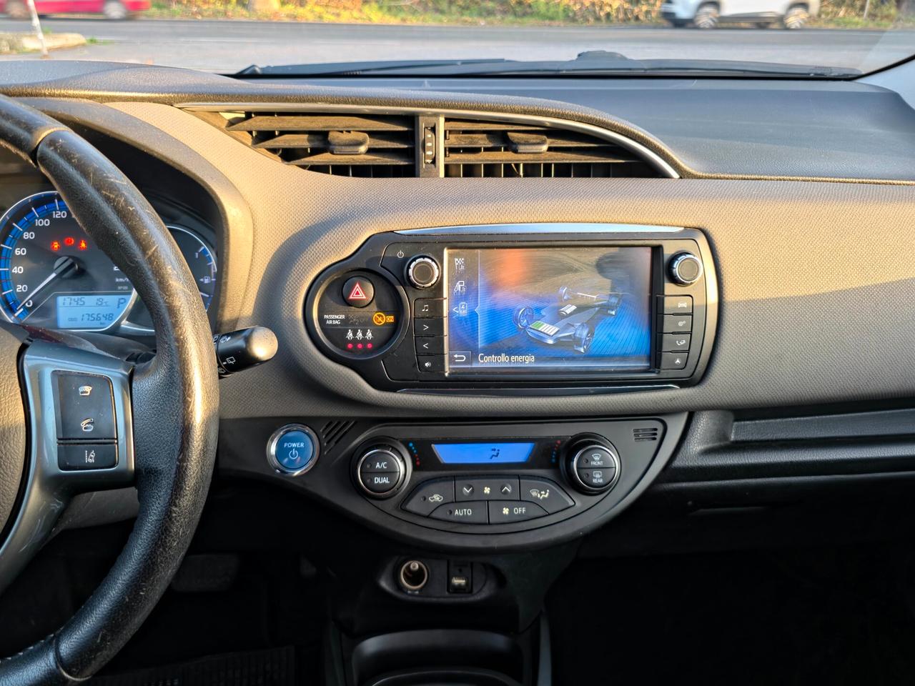 Toyota Yaris 1.5 Hybrid 5 porte Active E6B Automatica NEO 2016