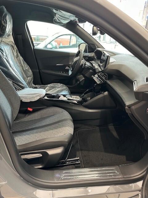 Peugeot 2008 PureTech 130 S&S EAT8 Allure
