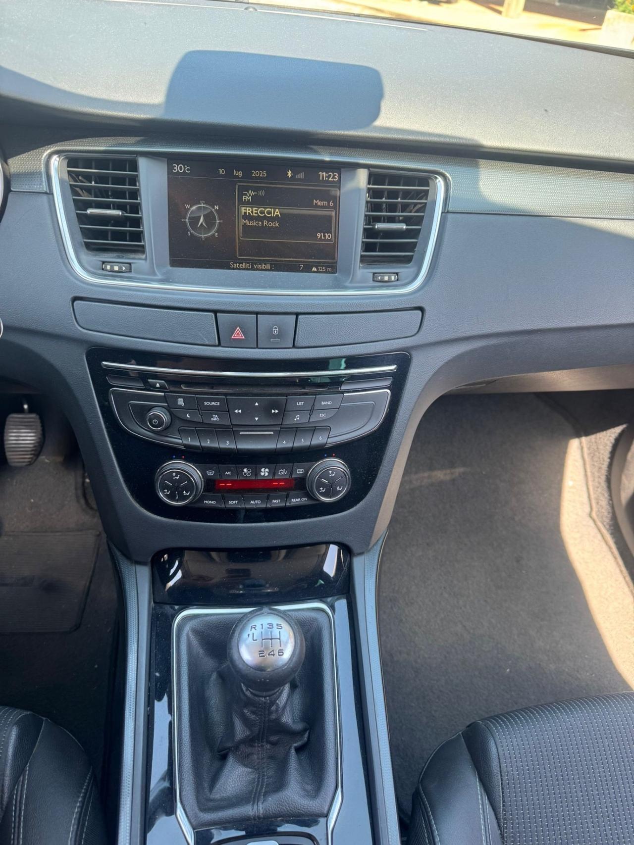Peugeot 508 2.0 HDi 140CV SW Ciel Allure neopatentati