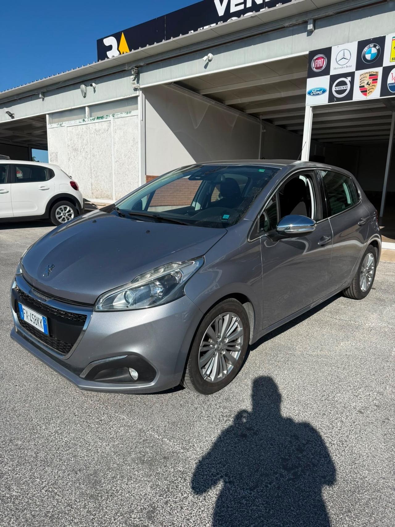 Peugeot 208 BlueHDi 100 S&S 5 porte Allure