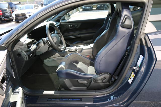 FORD Mustang Fastback 5.0 V8 aut. Dark Horse