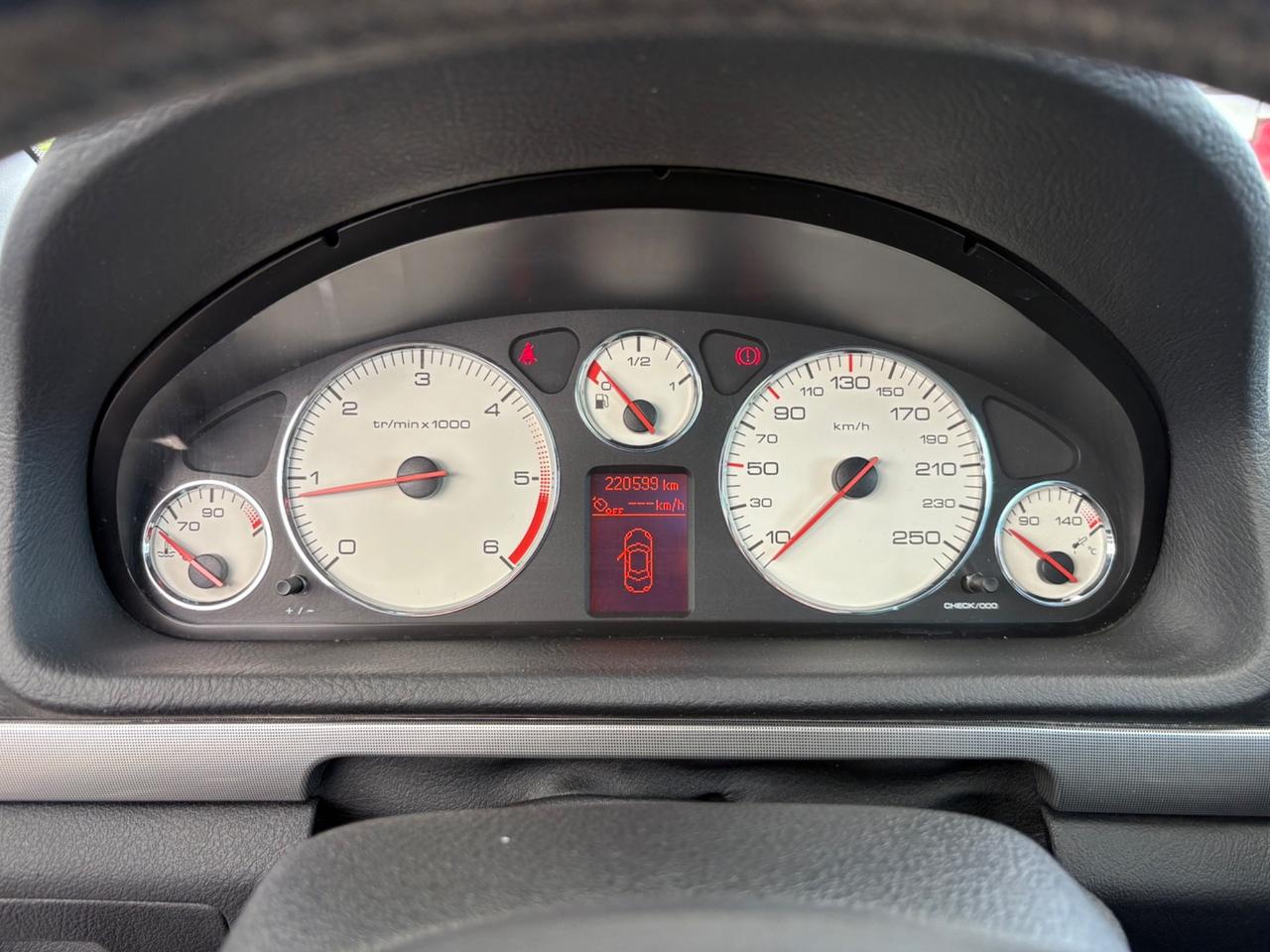 Peugeot 407 2.2 HDi SW Ciel Féline (int. Pelle)