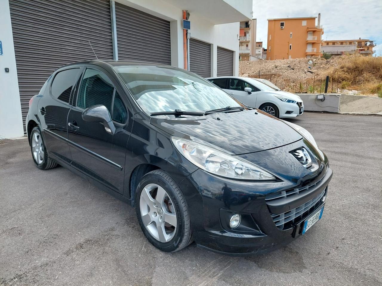 Peugeot 207 1.6 8V HDi 93CV 3p. Allure