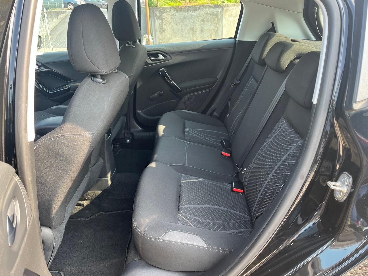 Peugeot 208 1.4 VTi 95 CV 5p. GPL Active - Si permuta Ok Neopatentato