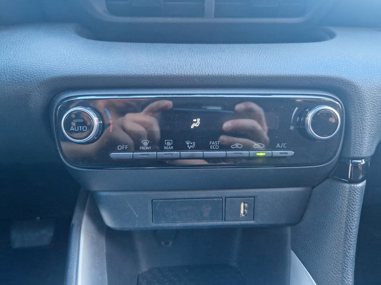 Toyota Yaris Hybrid 1.5 92CV, Carplay, Telecamera, Cruise, ADAS