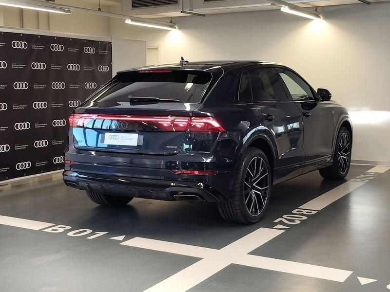Audi Q8 SUV 55 TFSI e quattro tiptronic S line edition