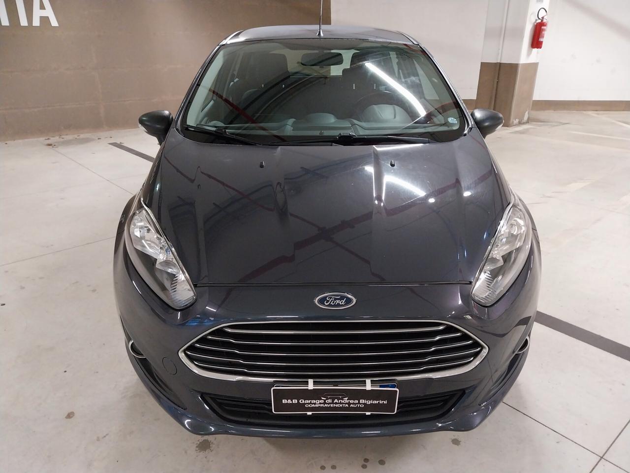 Ford Fiesta 1.5 TDCi 75CV 5 porte - ok neopatentati